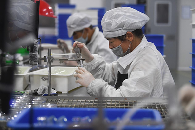 镜中看世界 丹阳，全球最大镜片产地的崛起与广告业务新机遇